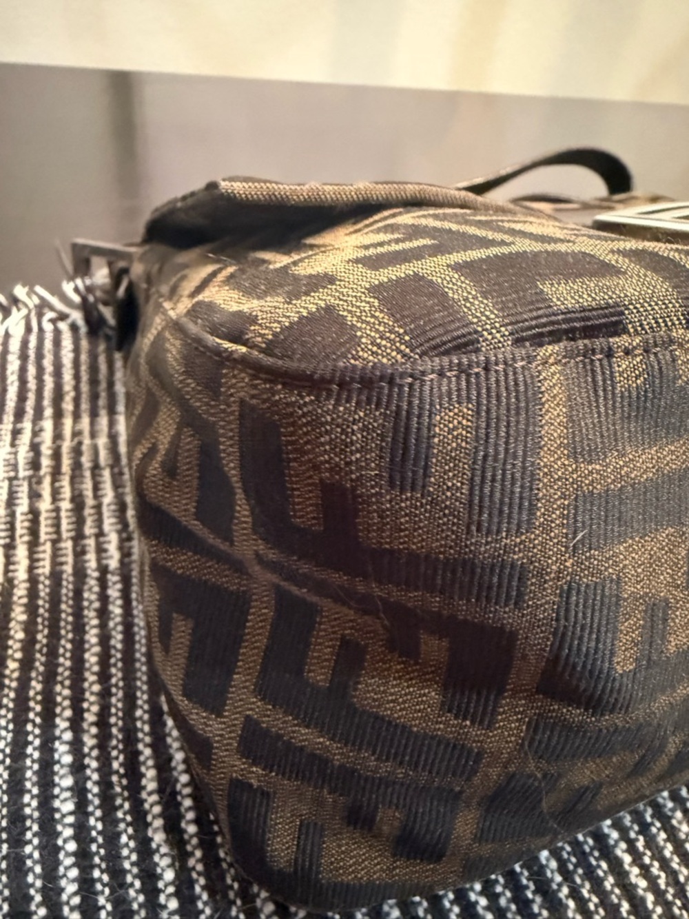 Fendi Zucca Mama Forever baguette - Picture 5 of 15